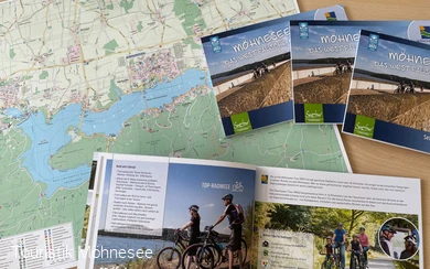 Broschüre Möhnesee 2022 und Ortsplan